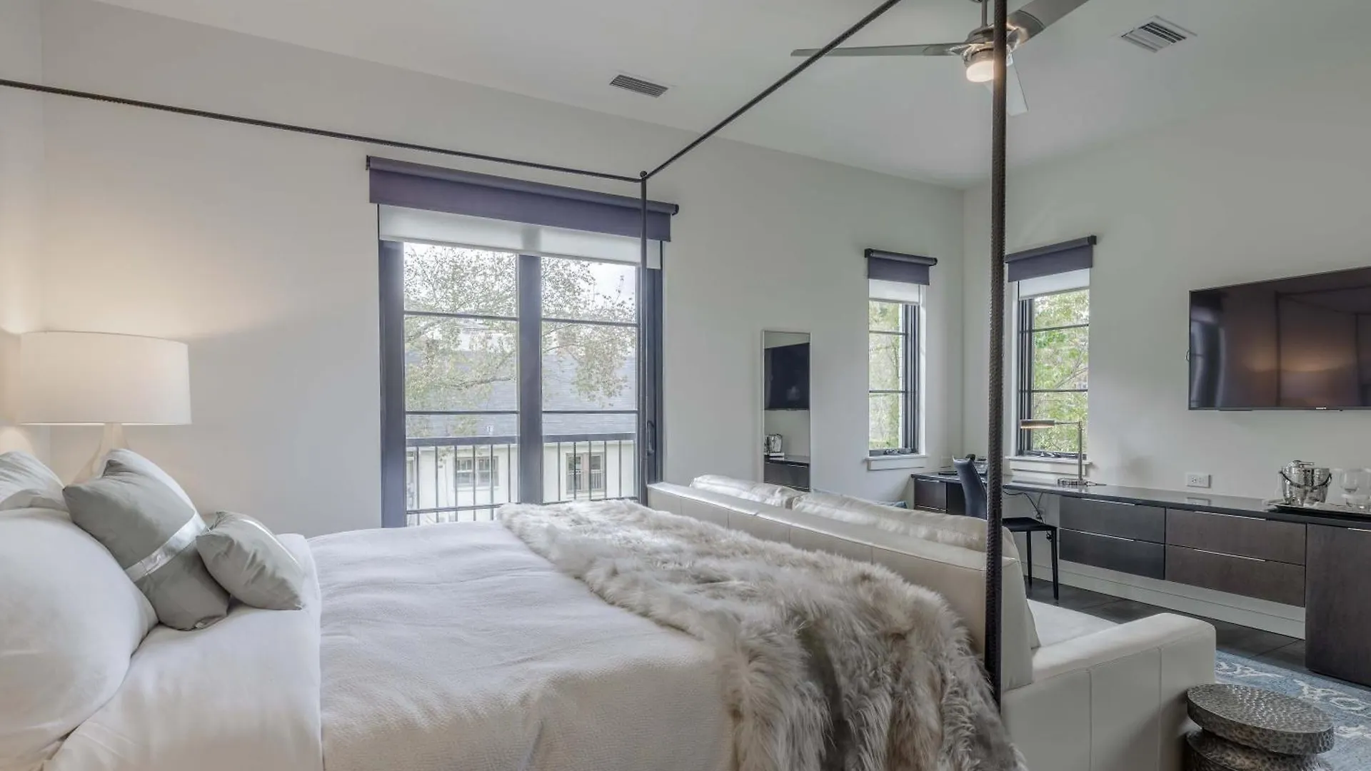 121 Hotel By Avantstay Chic Modern Hotel In Nashville
