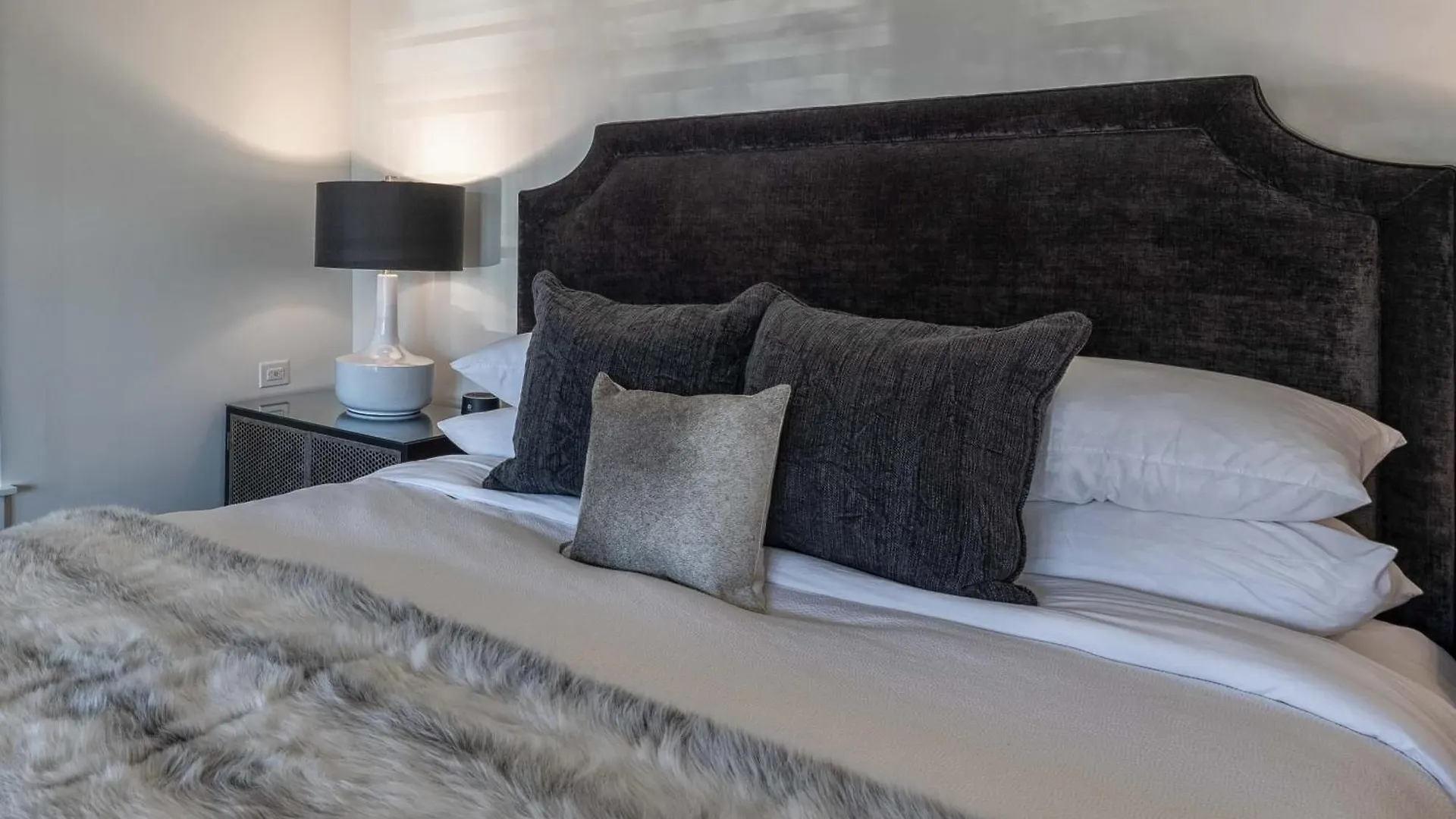 121 Hotel By Avantstay Chic Modern Hotel In Nashville